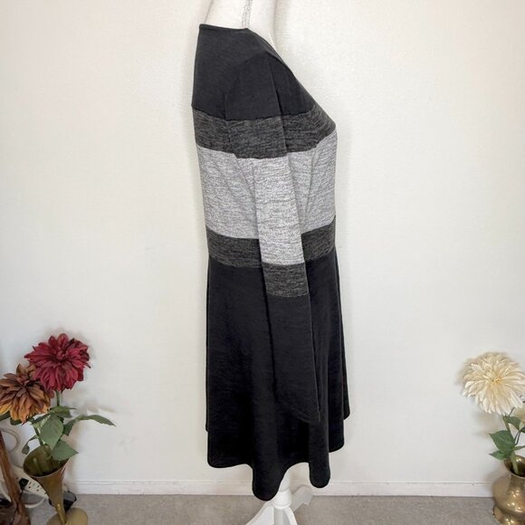 Neesha Womens Sweater Dress Medium Gray Black Colorblock Preppy Minimalist Sz L - Picture 2 of 6